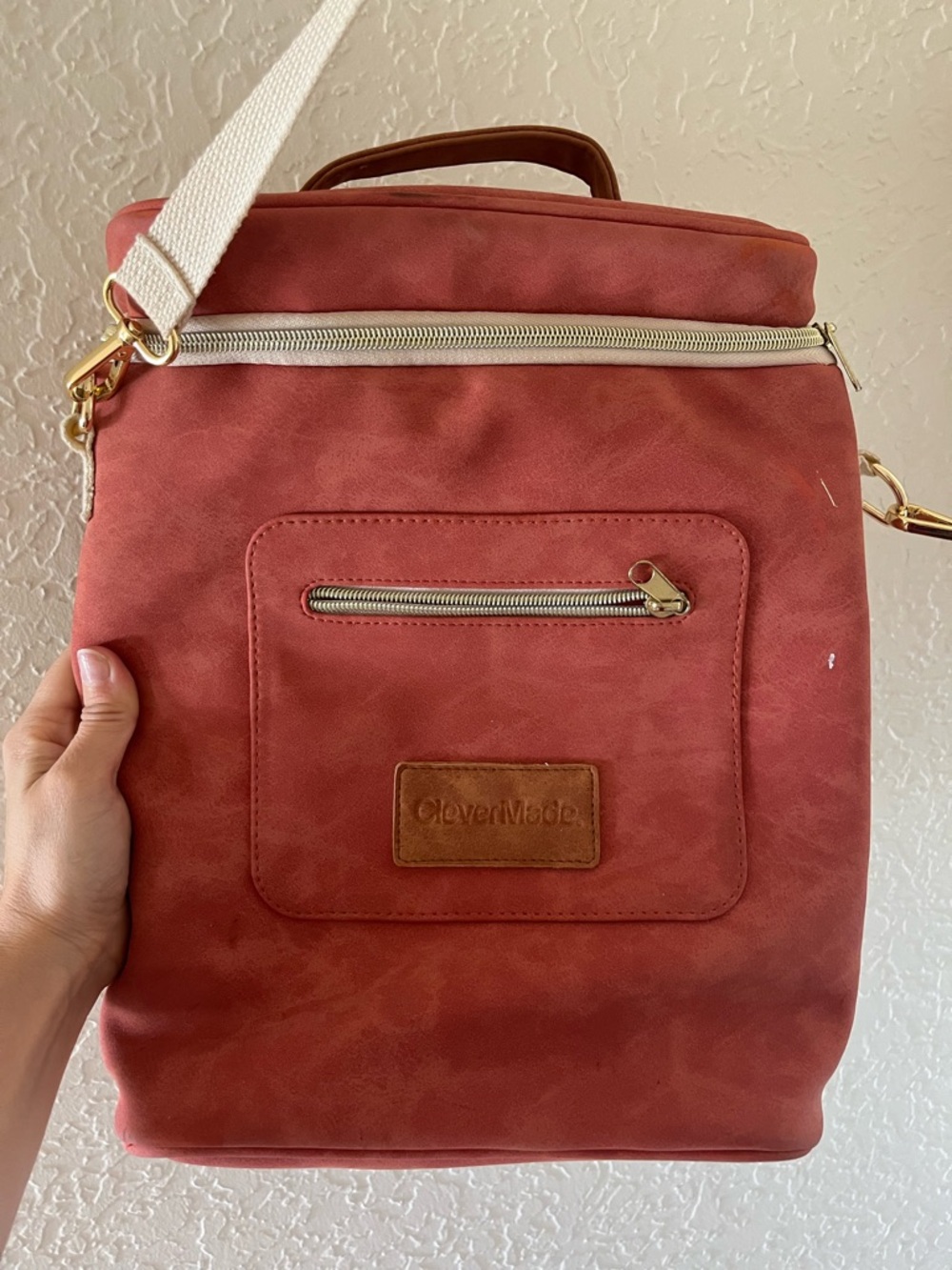 CleverMade Coral Wine Cooler Bag with Adjustable Strap
